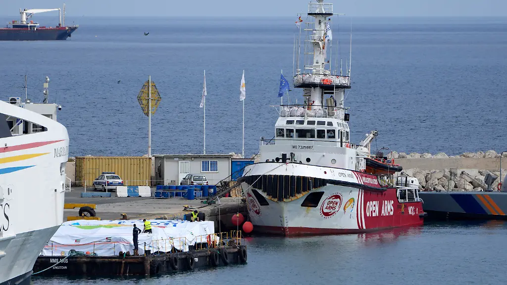 e4a275931811d65d57ea2bee3b9069e7