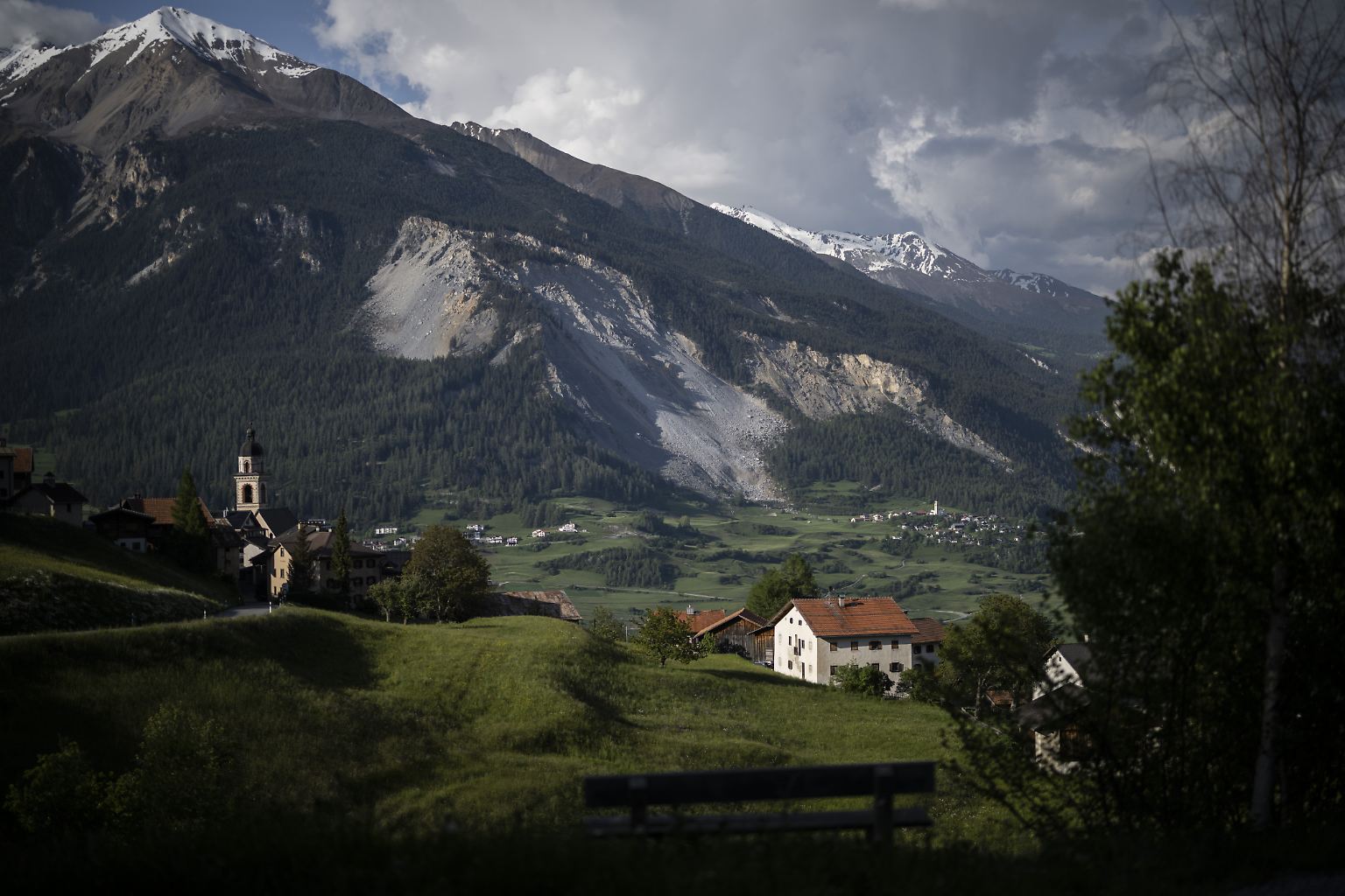 Schon lange ist klar, für den Ort Brienz im schweizerischen Kanton Graubünden gibt es keine Sicherheit.