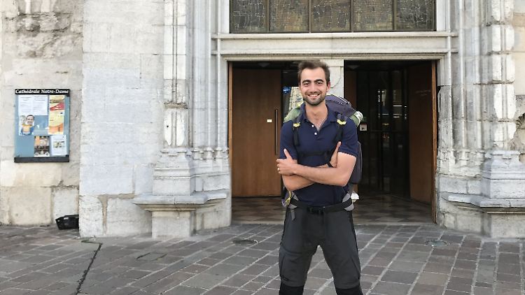 Mit seinem Rucksack "bewaffnet" verhinderte Henri vermutlich Schlimmeres.