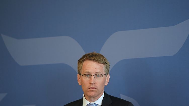 Schlägt kritische Töne gegenüber seiner Partei an: Daniel Günther.