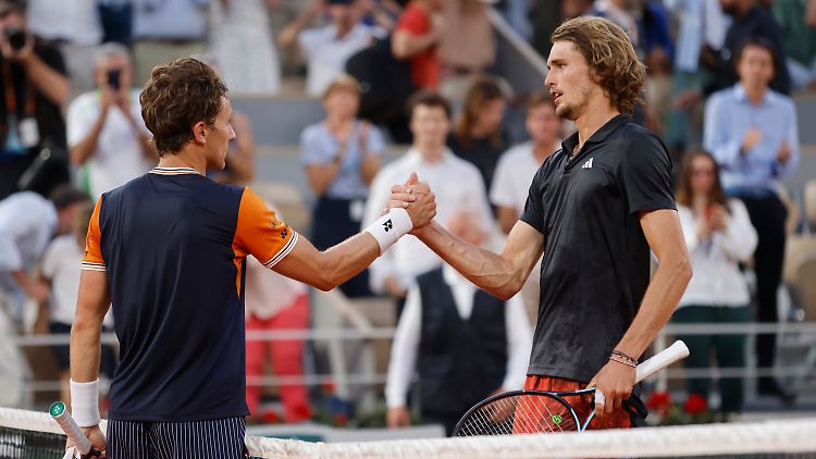 Zverev gibt den fairen Verlierer.