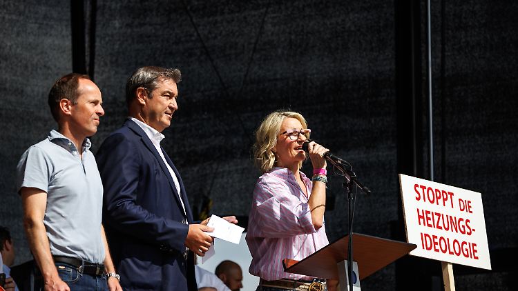 Mehrere Tausend Teilnehmer lauschten Markus Söder -mit gemischtem Feedback.