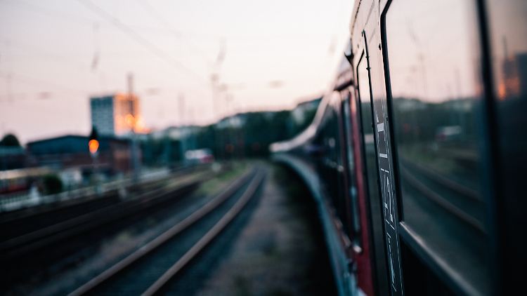 Pro sogenanntem Trassenkilometer müssen die Züge nur 2,76 Euro zahlen, statt durchschnittlich rund sieben Euro am Tag.​
