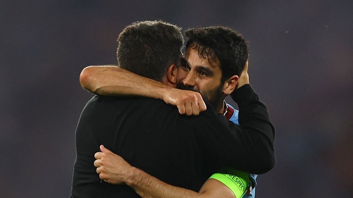 "Wie im Märchen, besser geht es nicht", schwärmte Gündogan bei DAZN. "Es ist ein großes Privileg, nicht nur Kapitän dieser Mannschaft zu sein, sondern auch unter Pep zu spielen, Teil dieses tollen Vereins zu sein."
