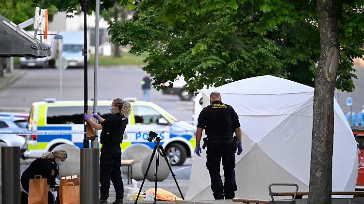 Polizeieinsatz am Tatort in Stockholm.
