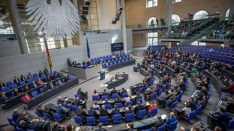 Die Rückforderungen summieren sich Berichten zufolge auf knapp 100 Millionen Euro.
