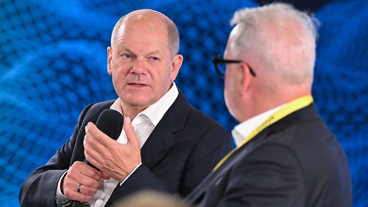 "Ostdeutschlands Wirtschaft erlebt einen Boom", sagt Kanzler Olaf Scholz.