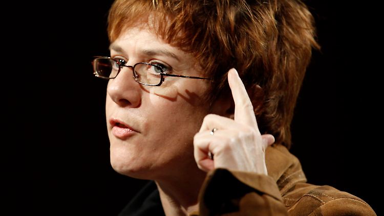 Annegret Kramp-Karrenbauer soll Ministerpräsidentin im Saarland werden, wenn Müller geht.