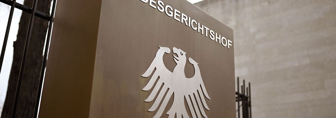 Die Frage, inwieweit der DFB Vorschriften für das Geschäft von Spielervermittlern aufstellen darf, leitet der BGH an den EuGH weiter.