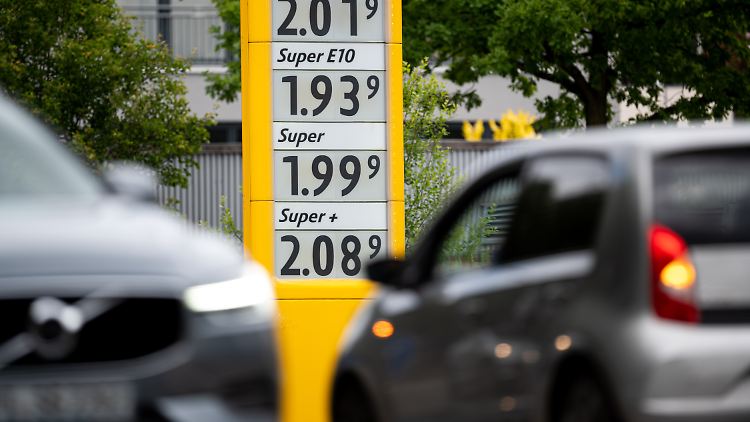 Marcus Jäger betreibt eine freie Tankstelle und bezeichnet die Preise mancher Konkurrenten als Wucher.
