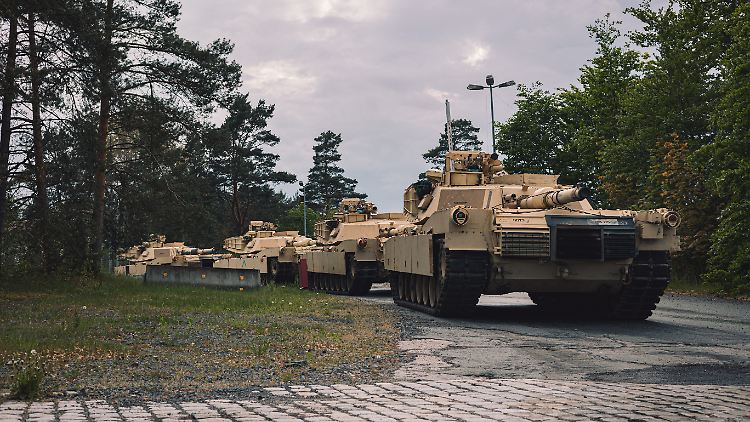 Ab Herbst sollen die Abrams der Ukraine bei der Verteidigung helfen. In Bayern läuft aktuell das Training der Soldaten.