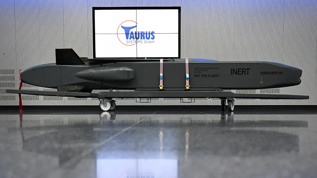 2024-03-05T153341Z-21695053-RC2QF6A0WF0N-RTRMADP-3-UKRAINE-CRISIS-GERMANY-TAURUS