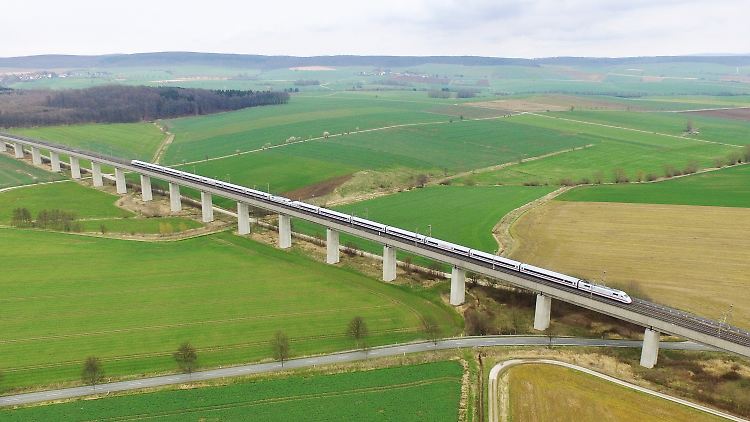 Wagenreihung, Zugbindung, Verbindungsdaten - ab November sollen diese Infos noch besser in der Bahn-App dargestellt werden.