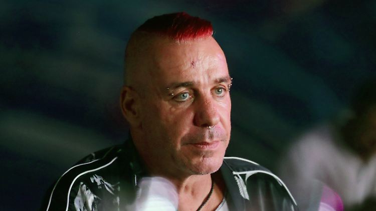 Lindemann selbst ließ vor Kurzem Vorwürfe durch seine Anwälte abstreiten.