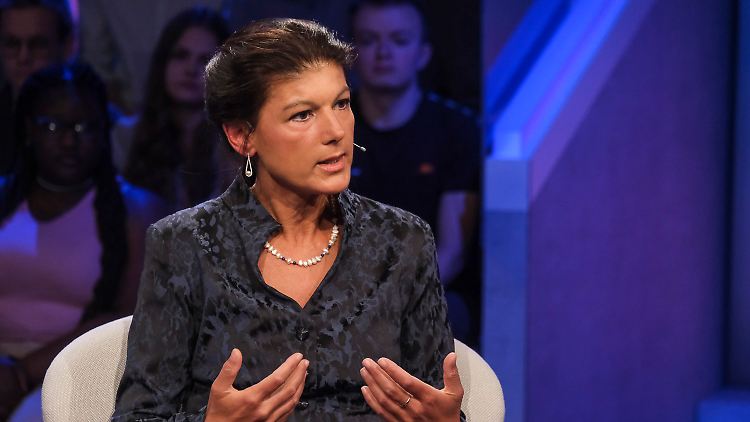 Wagenknecht beharrt darauf, dass in der Ukraine vor allem ein Stellvertreterkrieg zwischen Russland und den USA tobt.