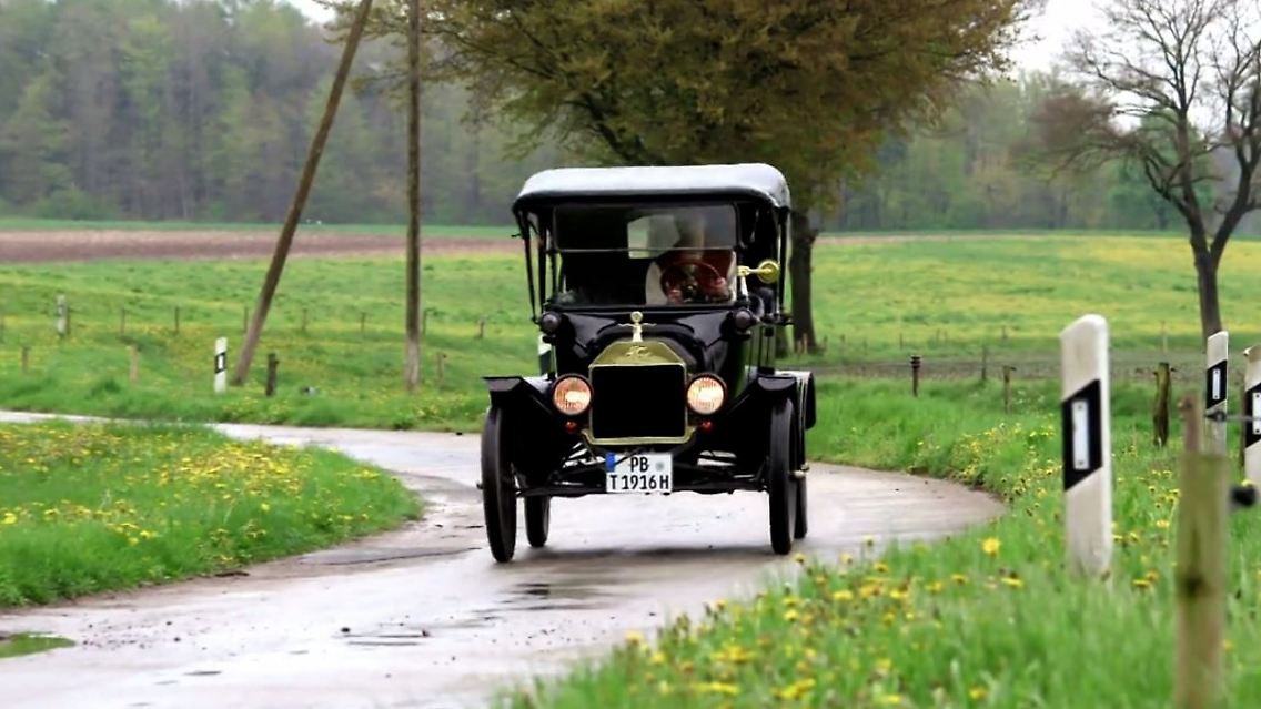 Ford_Model_T_Oldtimer.JPG
