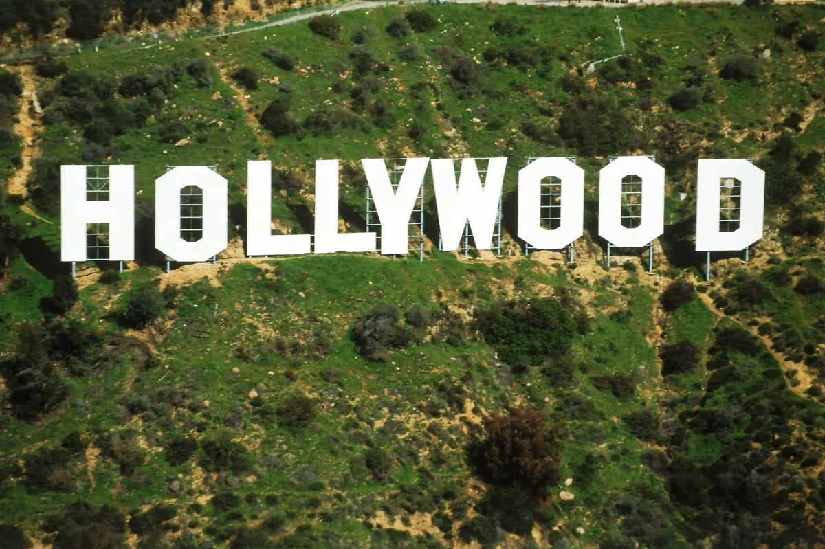 hollywood-sign