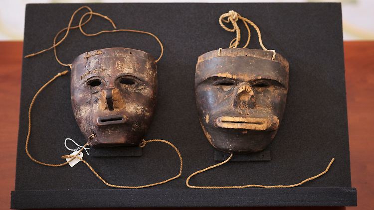 Zwei alte Masken des indigenen Volks der Kogi aus dem Bestand des Berliner Ethnologischen Museums.