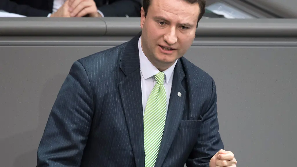 Mark-Hauptmann-damals-Abgeordneter-der-CDU-spricht-bei-einer-Sitzung-des-Deutschen-Bundestages