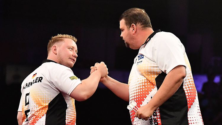 Martin Schindler und Gabriel Clemens liefern ab beim World Cup of Darts in Frankfurt. Nun auch gegen Polen?
