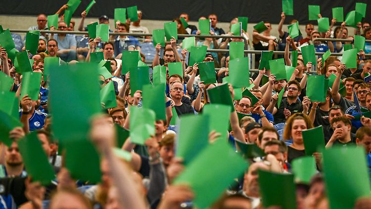Der FC Schalke 04 bleibt ehrgeizig.