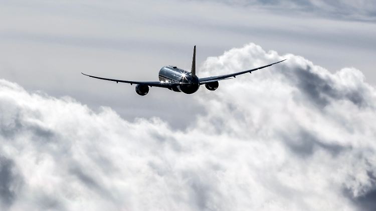Auch Boeing-Konkurrent Airbus rechnet damit, dass in Zukunft deutlich mehr Flugzeuge unterwegs sein werden.