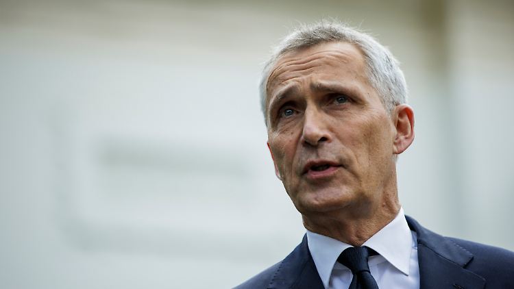 NATO-Chef Jens Stoltenberg lobt die deutsche Nationale Sicherheitsstrategie.