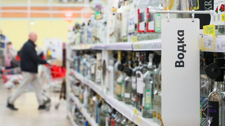 Die Wodka-Abteilung eines russischen Supermarktes.