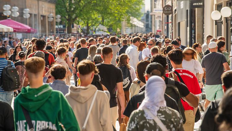 Prozentual wiesen Berlin und Hamburg mit jeweils 2,1 Prozent die höchsten Zuwächse auf. 