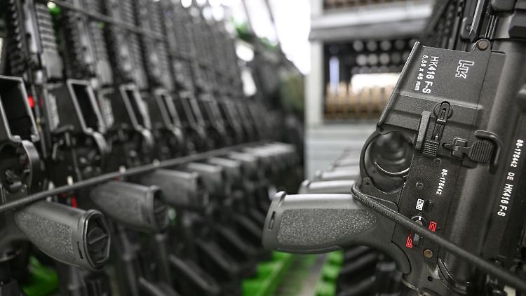 Sturmgewehre im Werk von Heckler & Koch in Oberndorf.