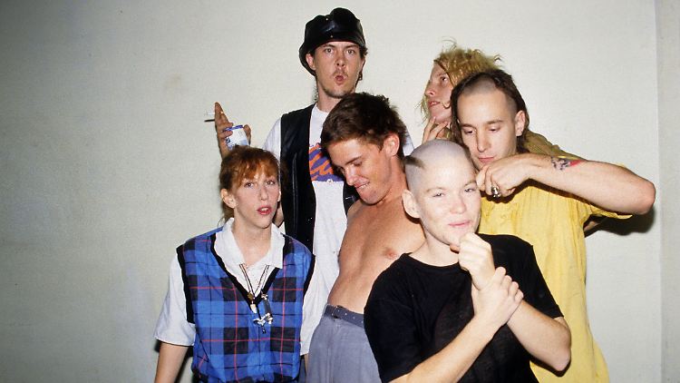 Die Butthole Surfers 1987 in Berlin, ganz links Teresa Taylor alias Teresa Nervosa.