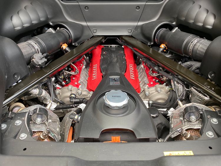 Der rassige Achtzylinder Tipo 154 arbeitet auch in vielen anderen Ferrari-Modellen.