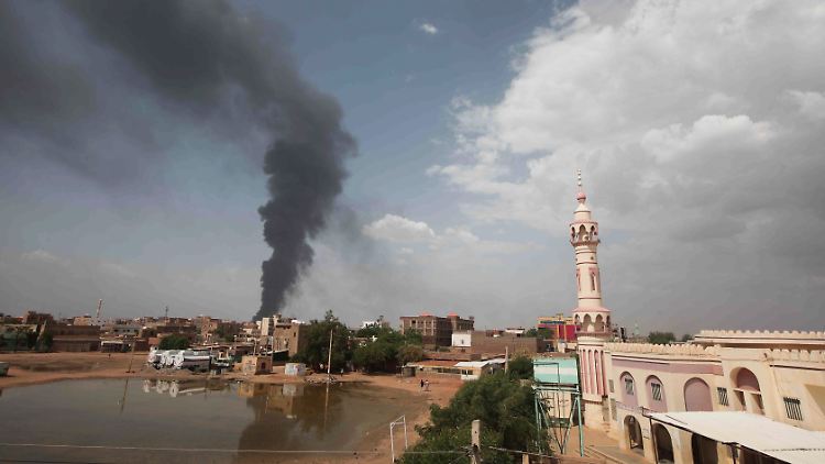 Seit Mitte April tobt im Sudan der Krieg zwischen der Armee und der RSF-Miliz.