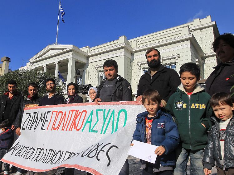 Afghanische Flüchtlinge beim Protest gegen die griechische Asylpolitik in Athen.