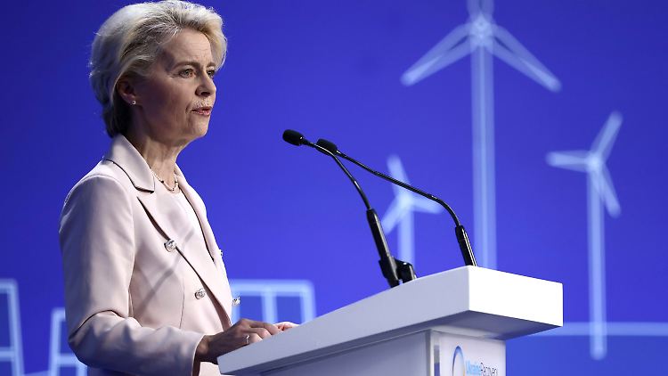 "Der Täter muss zur Verantwortung gezogen werden", sagte EU-Kommissionspräsidentin Ursula von der Leyen.