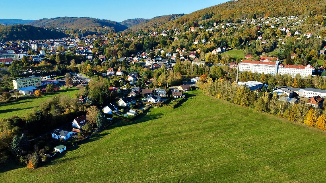Blick auf Sonneberg, die Kreisstadt des Landkreises.