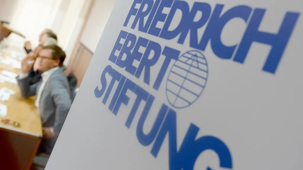 138d1b692e69f9d46d7a3b9bbcaffc74