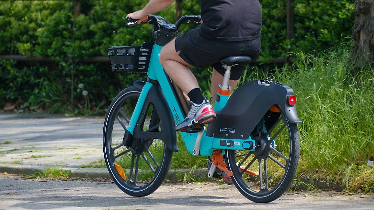 Die Fahrradbranche hatte in der Pandemie einen Boom erlebt, da Kunden den öffentlichen Nahverkehr scheuten und das Radeln bei geringem Infektionsrisiko an der frischen Luft entdeckten.