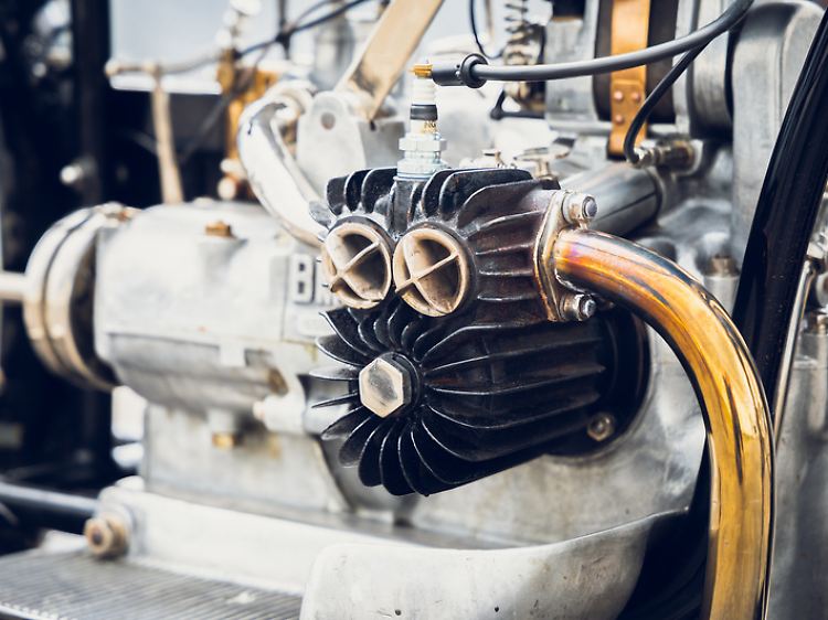 Boxermotor: Die Zylinderköpfe liegen links und rechts außen und werden vom Fahrtwind gekühlt.
