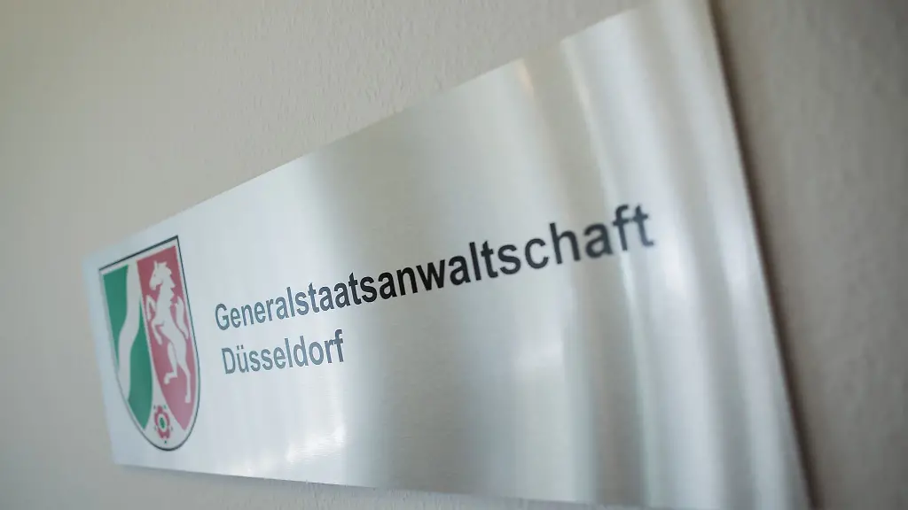 Ein-Schild-in-der-Generalstaatsanwaltschaft-der-Zentralstelle-fuer-Terrorismusverfolgung-in-Nordrhein-Westfalen