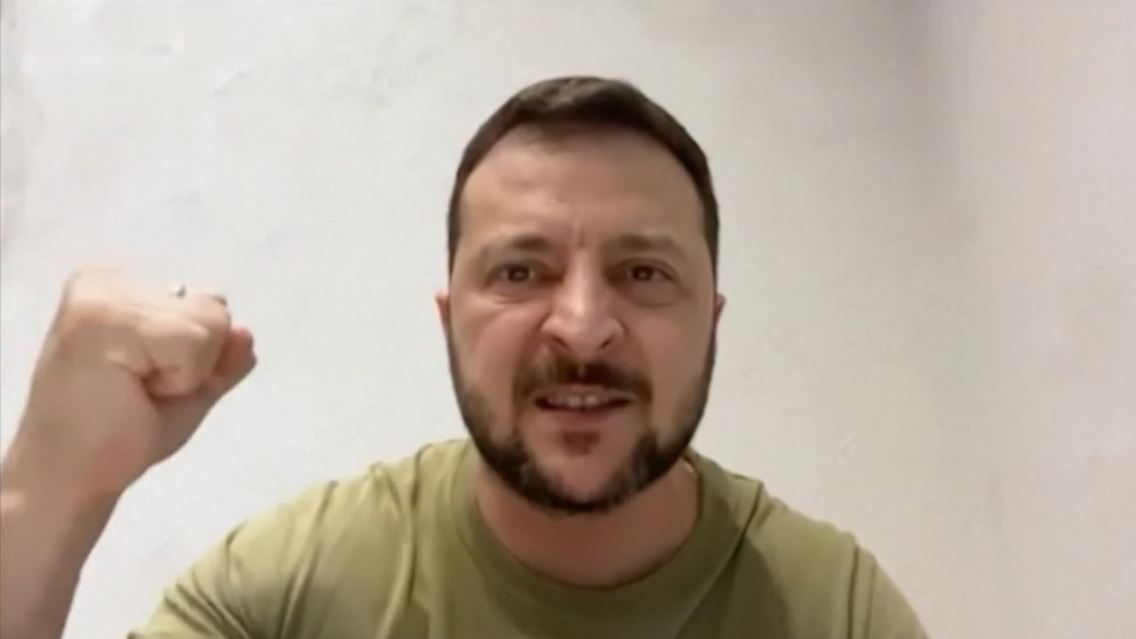 SelenskyjStürztPutin.JPG