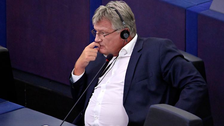 Der Europaabgeordnete Meuthen gehört inzwischen der Deutschen Zentrumspartei an. 