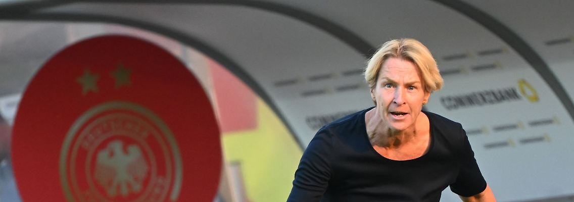 Hat bis zur EM noch etwas Arbeit vor sich: Bundestrainerin Martina Voss-Tecklenburg.