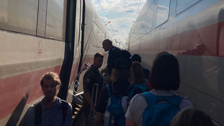 Die Passagiere konnten am Abend in einen anderen Zug umsteigen.