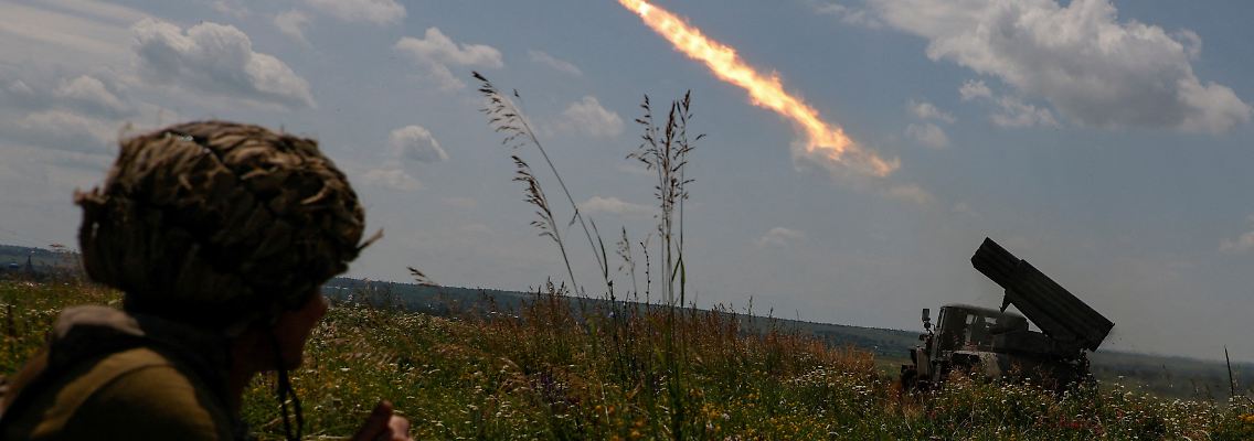 2023-06-25T215045Z_32247349_RC2DQ1A3ME5O_RTRMADP_3_UKRAINE-CRISIS-OFFENSIVE-ZAPORIZHZHIA.JPG