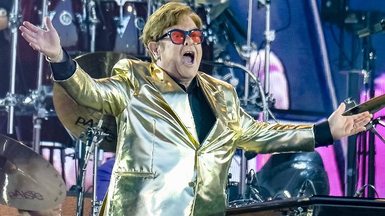 Schleichender Abschied von einer Legende: Elton John beim Glastonbury-Festival.