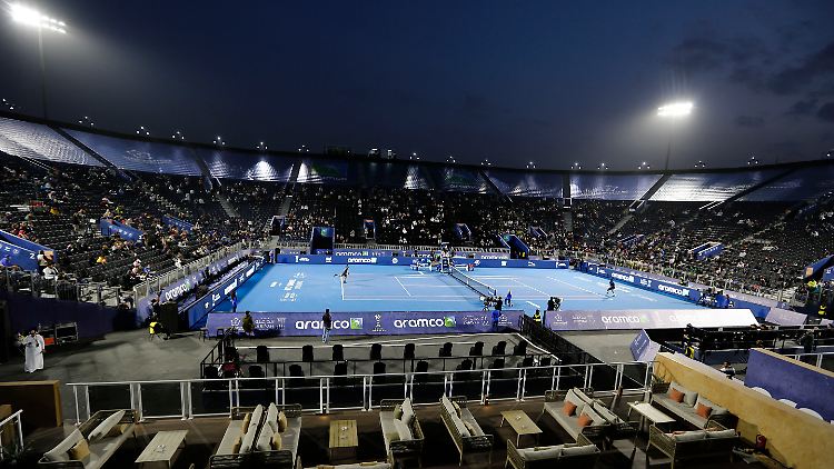Tennis in Saudi-Arabien wird künftig ein gewohntes Bild für Sportfans werden. Bislang gab es im Königreich nur zwei Einladungsturniere in der Hauptstadt Riad.