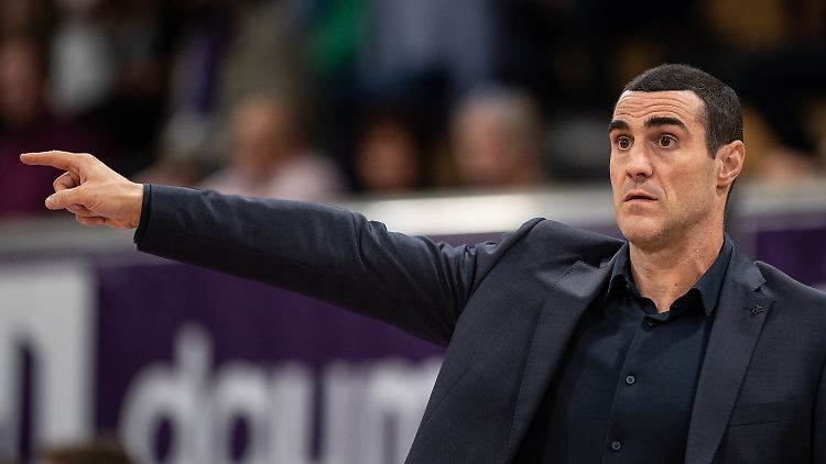 Trainer Roel Moors übernimmt die Telekom Baskets Bonn.