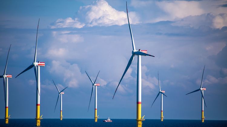 Immer mehr Offshore-Windparks werden in der Nordsee gebaut.