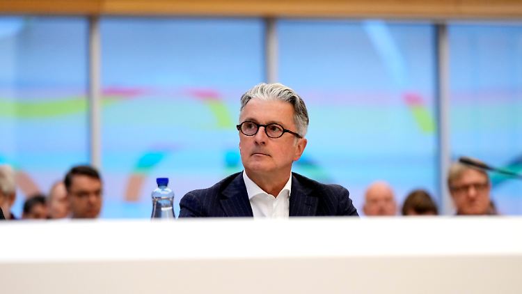 Stadler hatte gestanden, den Verkauf manipulierter Autos zu spät gestoppt zu haben.